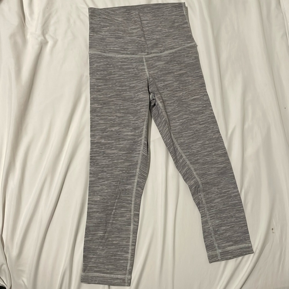 Slightly used wunder under lululemon size 4